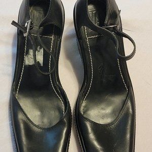 Square-toed Wedge Pumps